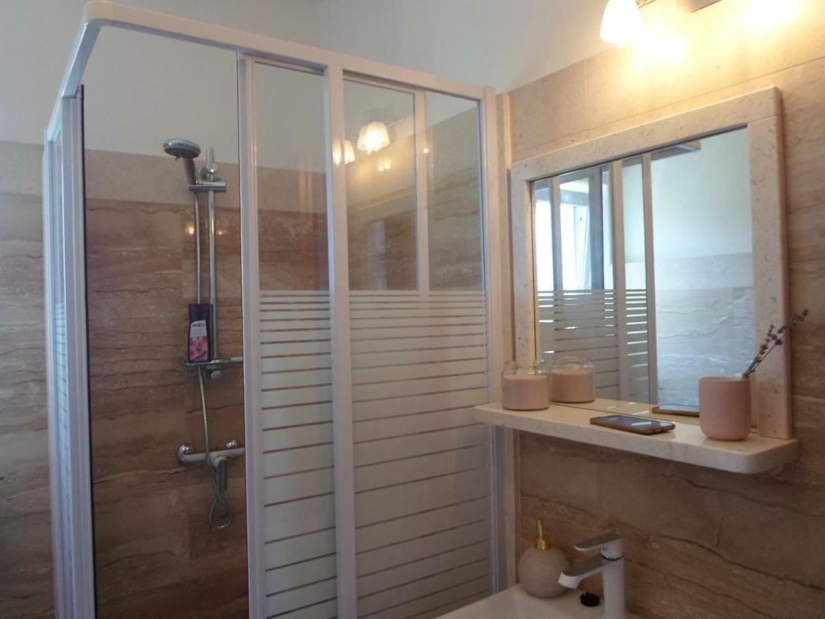 Apartment Lapis *